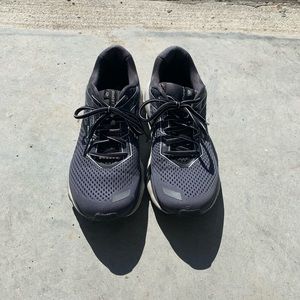 Brooks Ghost 12